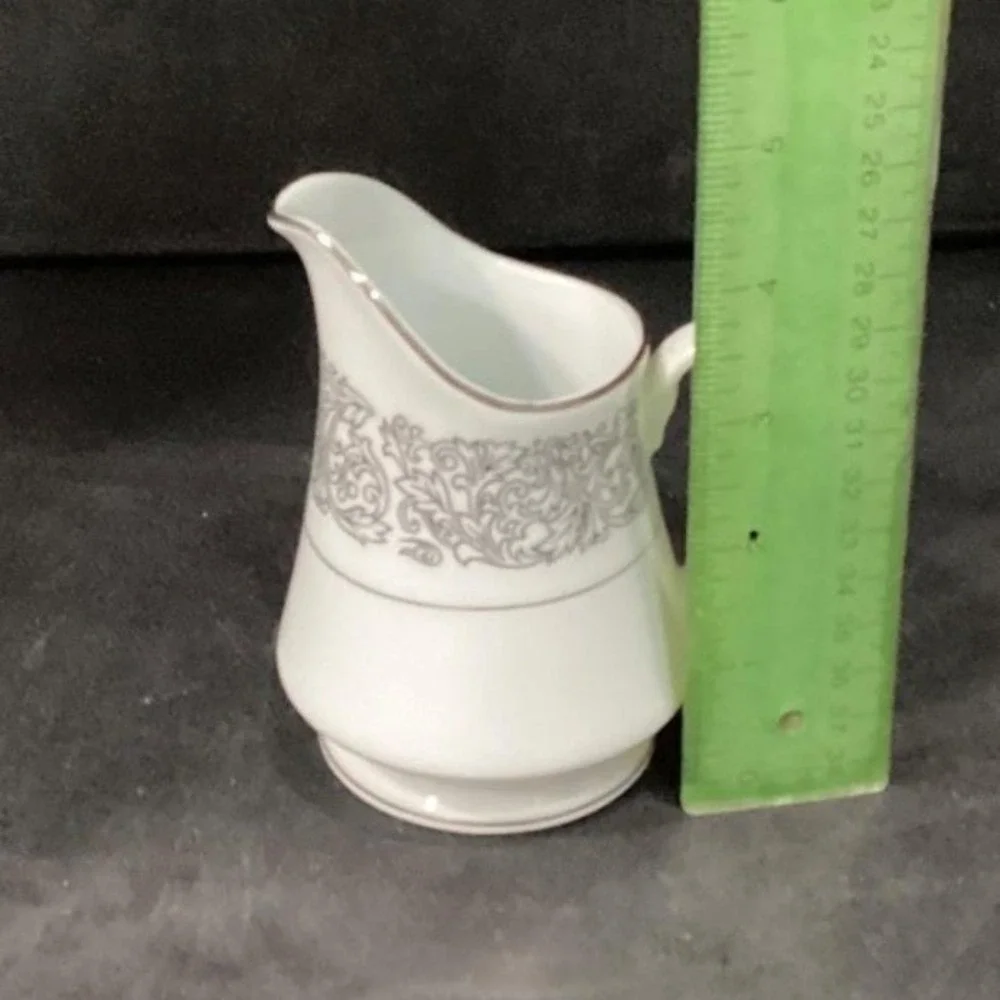 Brookwood Porcelain by Interpace‎ Corporation M2001 Santiago Creamer & Sugar
